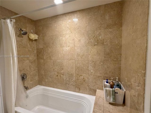 801 Brickell Key Blvd 3008, Miami, FL 33131