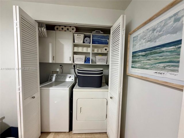 801 Brickell Key Blvd 3008, Miami, FL 33131