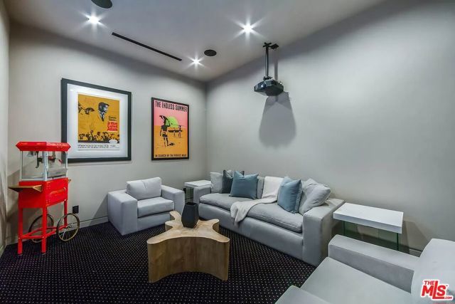 723 N Orlando Avenue, West Hollywood, CA 90069