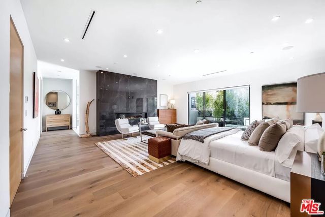 723 N Orlando Avenue, West Hollywood, CA 90069