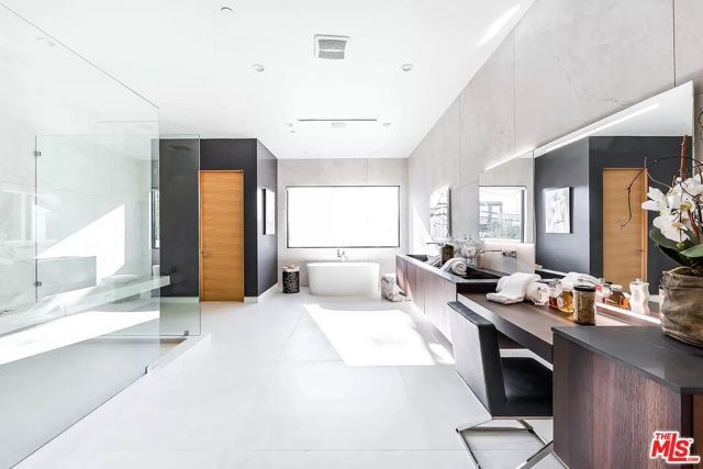 723 N Orlando Avenue, West Hollywood, CA 90069