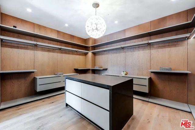 723 N Orlando Avenue, West Hollywood, CA 90069