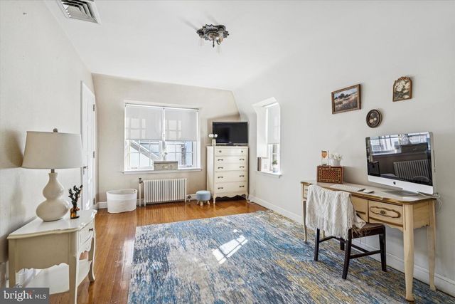 40 W 2ND ST, Boyertown, PA 19512