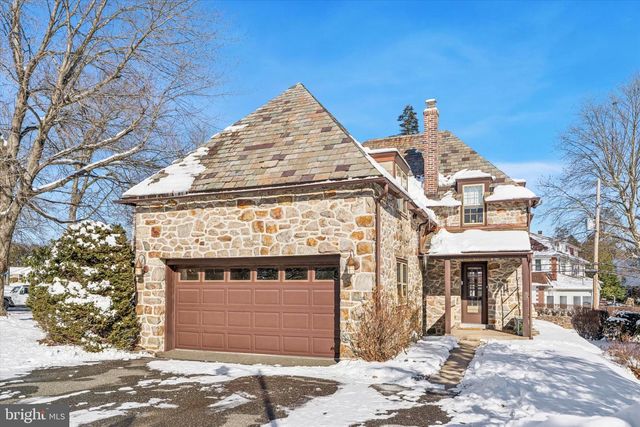 40 W 2ND ST, Boyertown, PA 19512