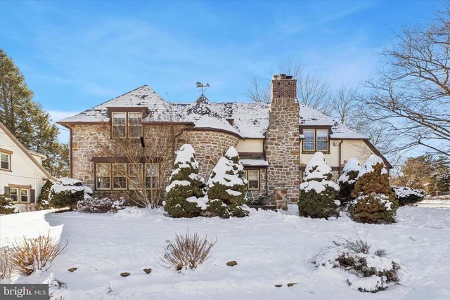 40 W 2ND ST, Boyertown, PA 19512