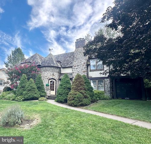 40 W 2ND ST, Boyertown, PA 19512