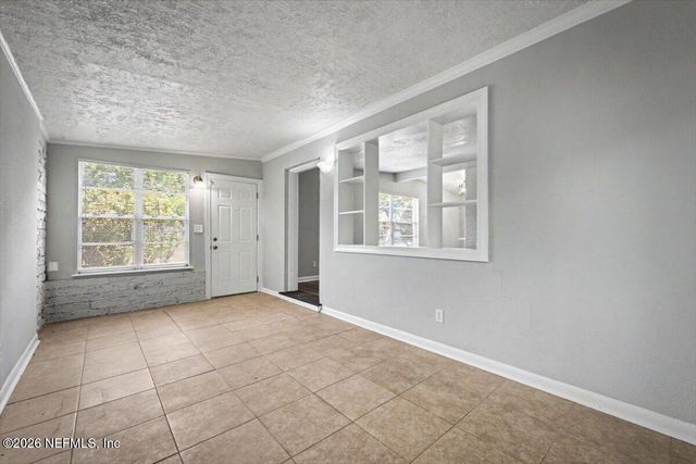 7010 ARQUES Road, Jacksonville, FL 32205