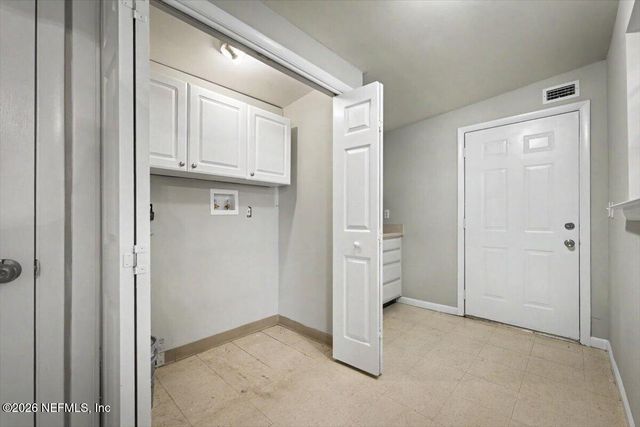 7010 ARQUES Road, Jacksonville, FL 32205