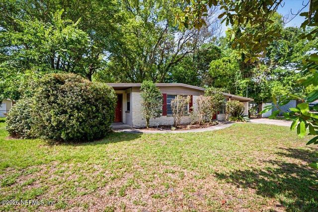 7010 ARQUES Road, Jacksonville, FL 32205