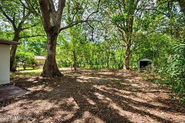 7010 ARQUES Road, Jacksonville, FL 32205
