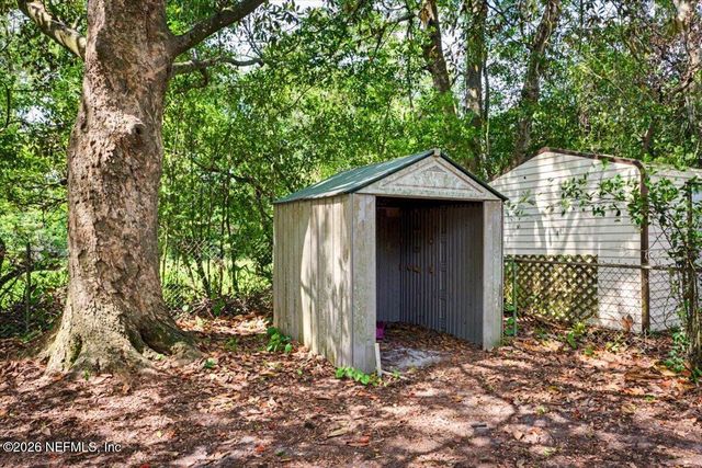 7010 ARQUES Road, Jacksonville, FL 32205