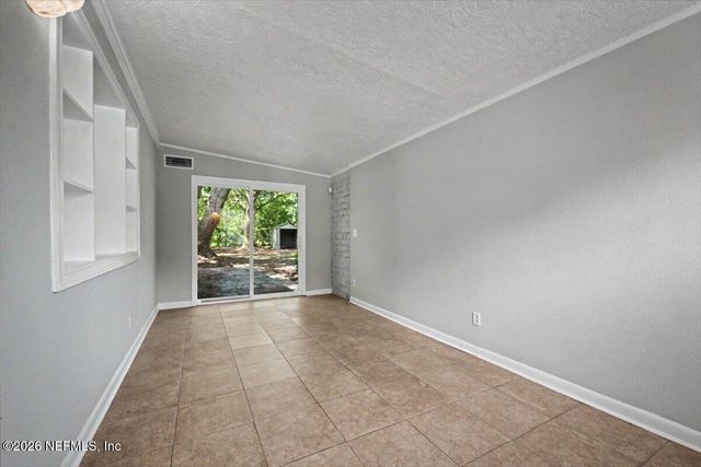 7010 ARQUES Road, Jacksonville, FL 32205