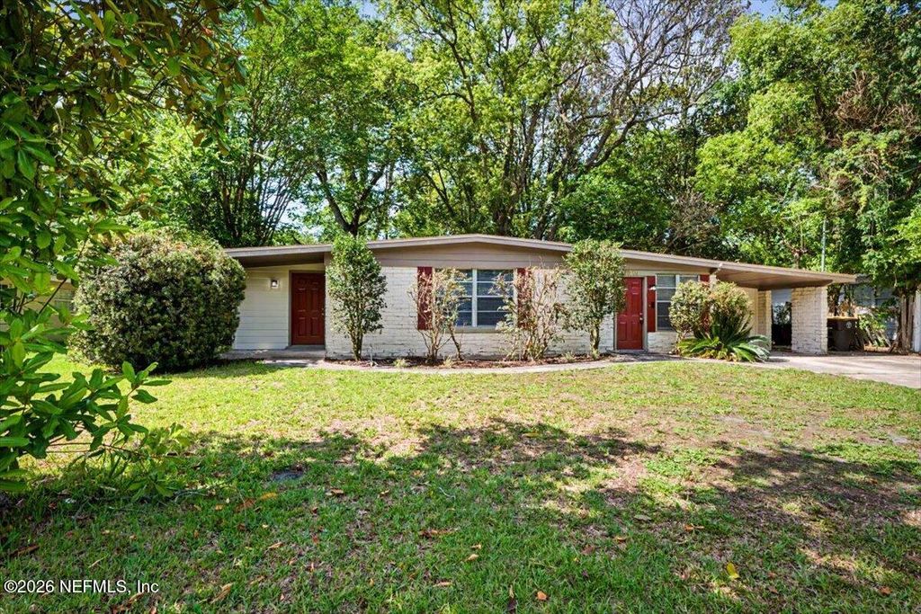 7010 ARQUES Road, Jacksonville, FL 32205