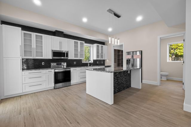 5468 Cimmeron Court, Gulf Breeze, FL 32563