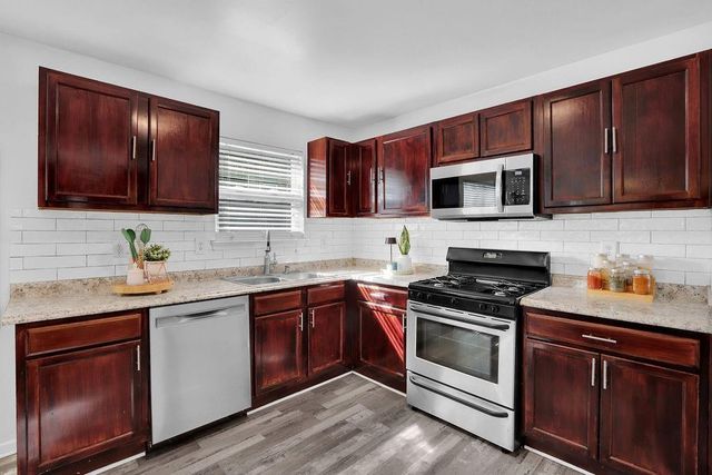 4641 Ash Tree Street, Snellville, GA 30039