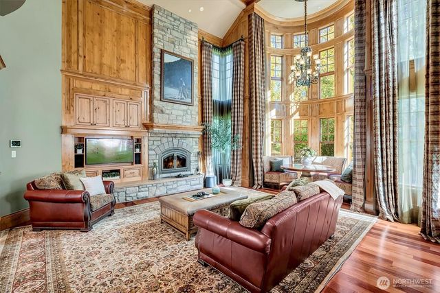 13132 206th Avenue NE, Woodinville, WA 98077