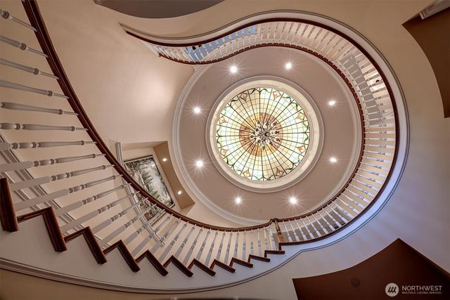 13132 206th Avenue NE, Woodinville, WA 98077