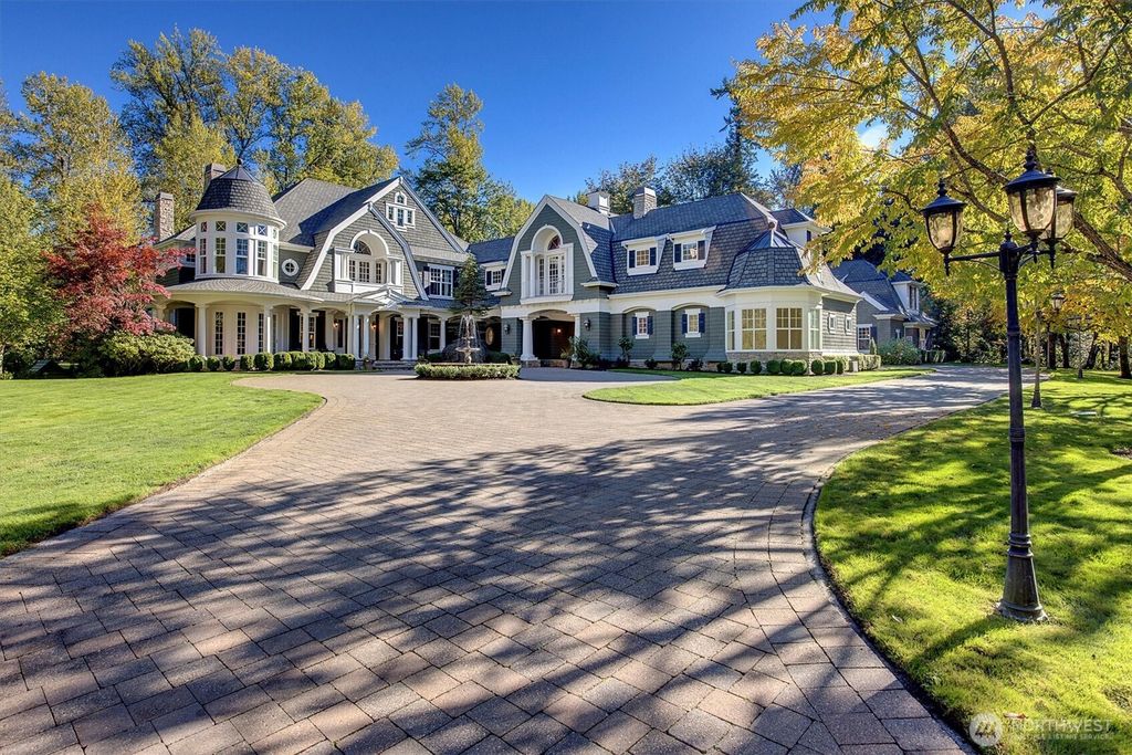 13132 206th Avenue NE, Woodinville, WA 98077