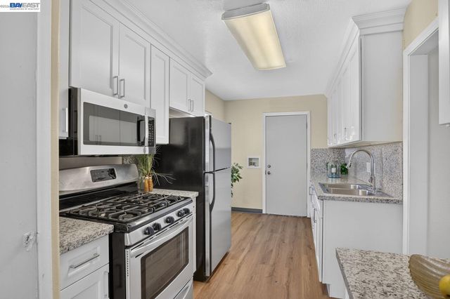 249 Makin Rd, Oakland, CA 94603