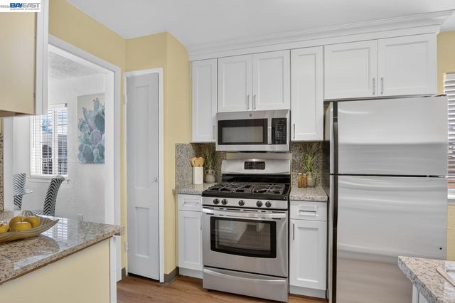 249 Makin Rd, Oakland, CA 94603