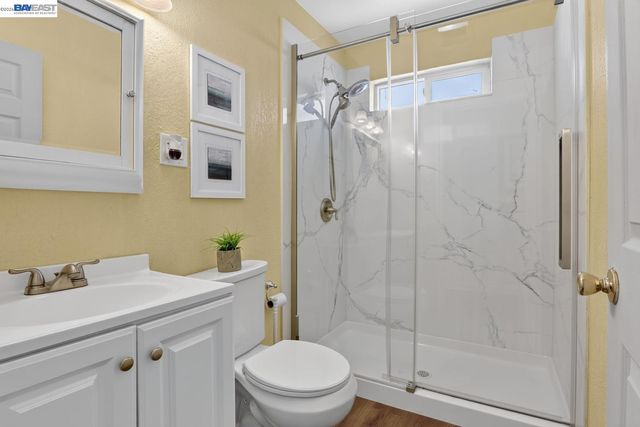 249 Makin Rd, Oakland, CA 94603