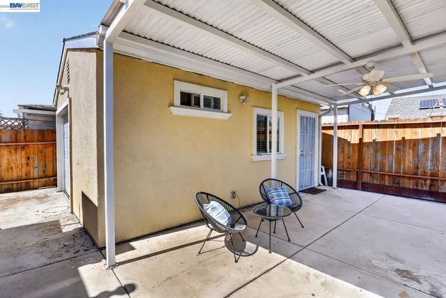 249 Makin Rd, Oakland, CA 94603