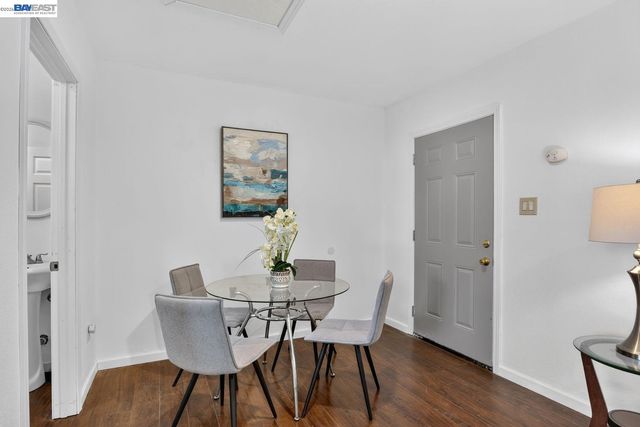 249 Makin Rd, Oakland, CA 94603