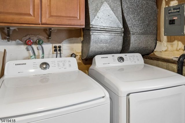 1 Lyons Pl, Morristown Town, NJ 07960