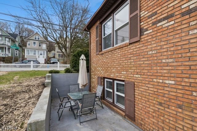 1 Lyons Pl, Morristown Town, NJ 07960