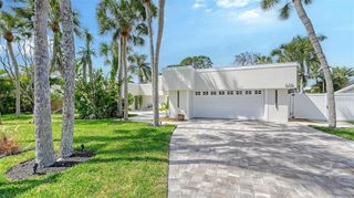 225 N BLVD OF THE PRESIDENTS, Sarasota, FL 34236