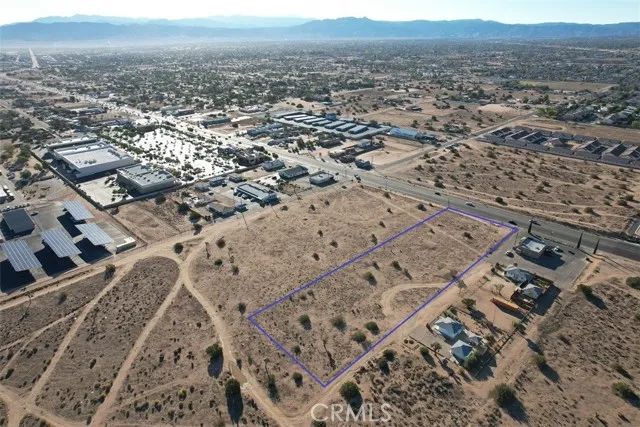 14236 Main, Hesperia, CA 92345