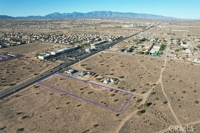 14236 Main, Hesperia, CA 92345