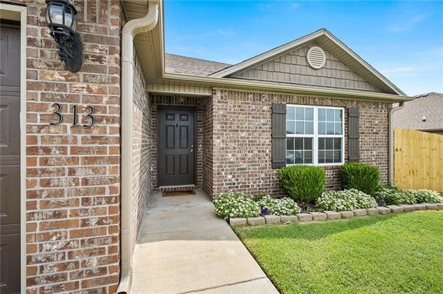 313 Woodcreek Street, Lowell, AR 72745