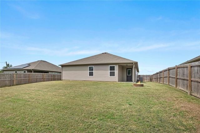 313 Woodcreek Street, Lowell, AR 72745