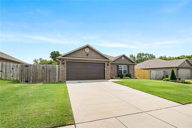 313 Woodcreek Street, Lowell, AR 72745