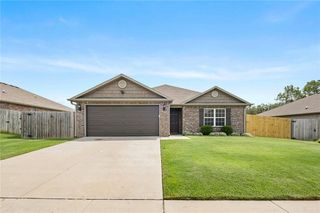 313 Woodcreek Street, Lowell, AR 72745
