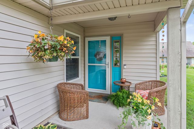 9509 Summer Ridge Place, Indianapolis, IN 46260