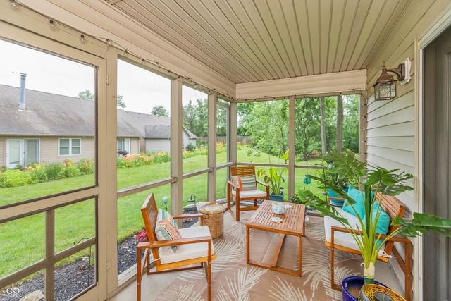 9509 Summer Ridge Place, Indianapolis, IN 46260