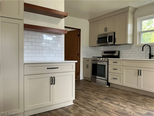 4763 Rutledge Street SE, Dennison, OH 44621