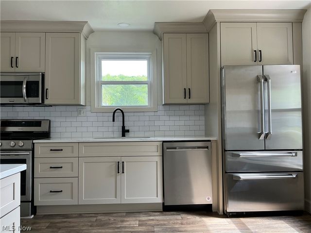 4763 Rutledge Street SE, Dennison, OH 44621