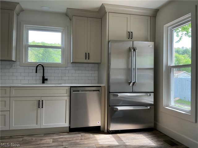 4763 Rutledge Street SE, Dennison, OH 44621
