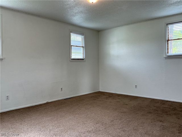 4763 Rutledge Street SE, Dennison, OH 44621