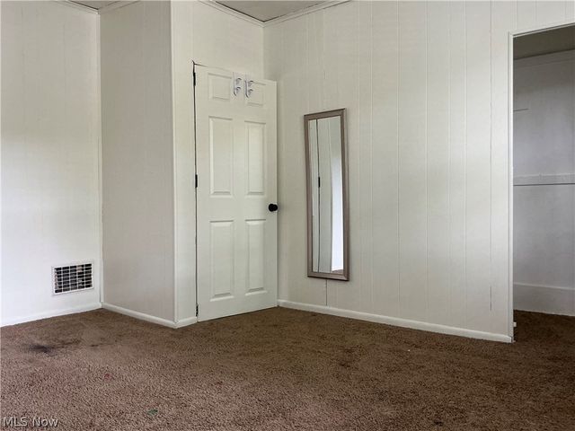 4763 Rutledge Street SE, Dennison, OH 44621