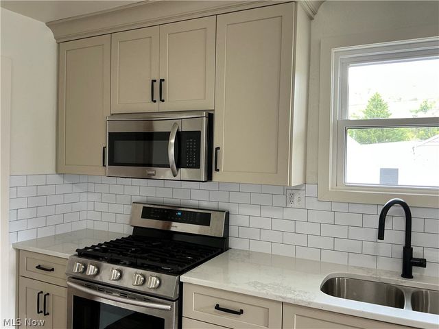 4763 Rutledge Street SE, Dennison, OH 44621