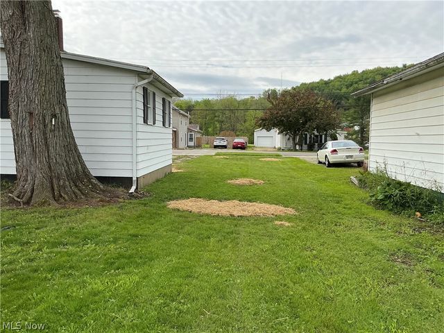 4763 Rutledge Street SE, Dennison, OH 44621