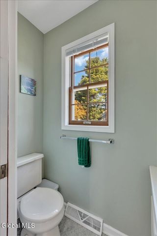 7048 Suzanne Lane, Guilderland, NY 12303