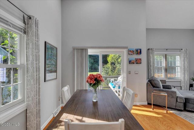 7048 Suzanne Lane, Guilderland, NY 12303