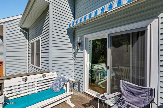 7048 Suzanne Lane, Guilderland, NY 12303