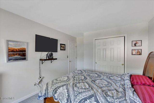 7048 Suzanne Lane, Guilderland, NY 12303