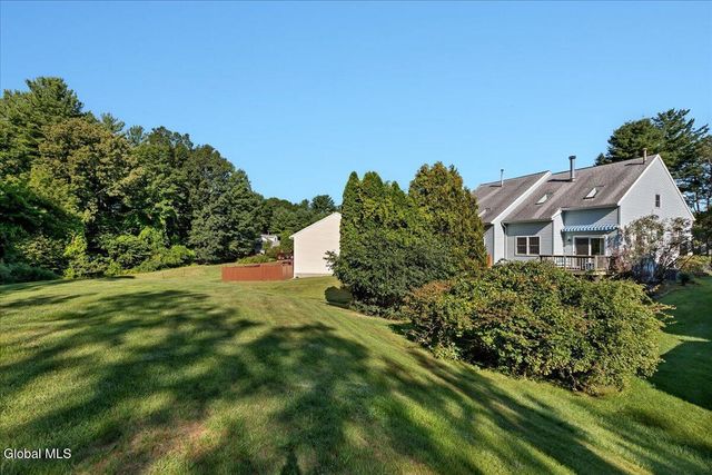 7048 Suzanne Lane, Guilderland, NY 12303